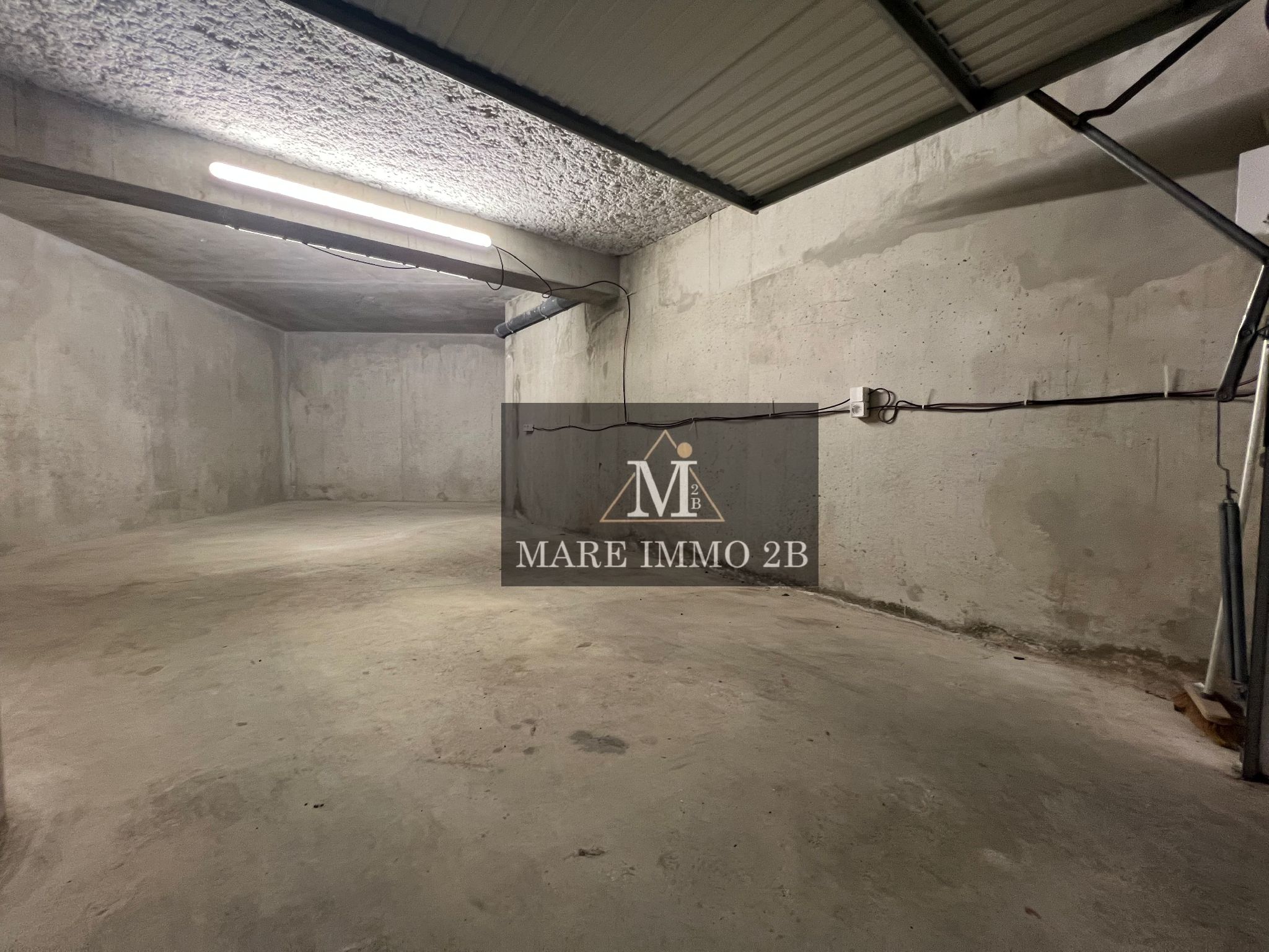 Haute corse&nbsp;Calvi &nbsp;Vente&nbsp;Autre&nbsp;Double garage avec �lectricit�