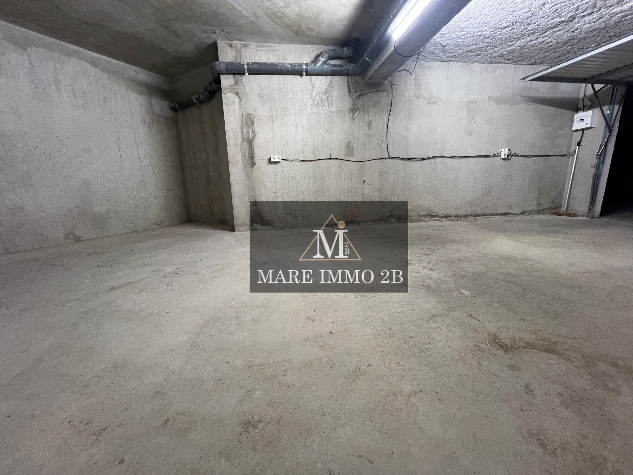 Haute corse&nbsp;Calvi &nbsp;Vente&nbsp;Autre&nbsp;Double garage avec �lectricit�